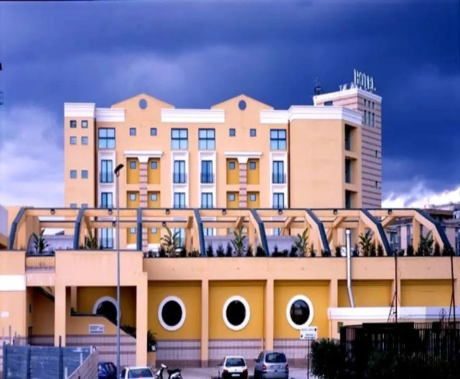 Hotel Apan contacts